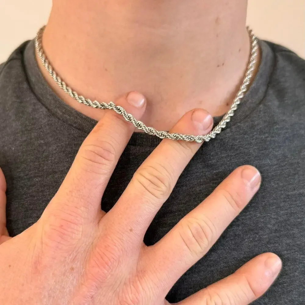 Basic rope chain necklace